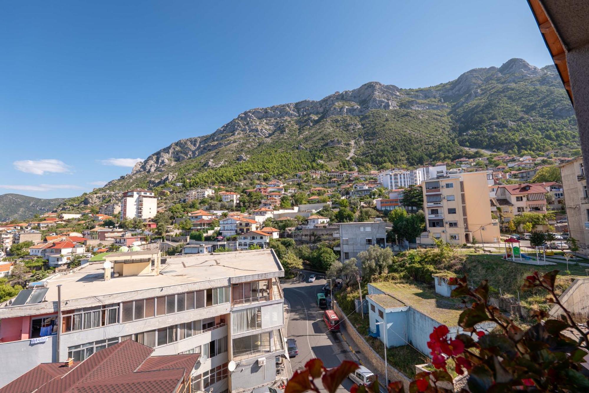 Dior 4* Krujë